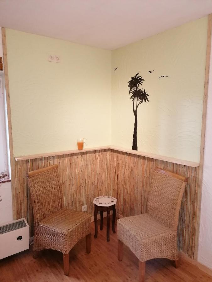 Bed and Breakfast En Chapoisie Ciney Exterior foto